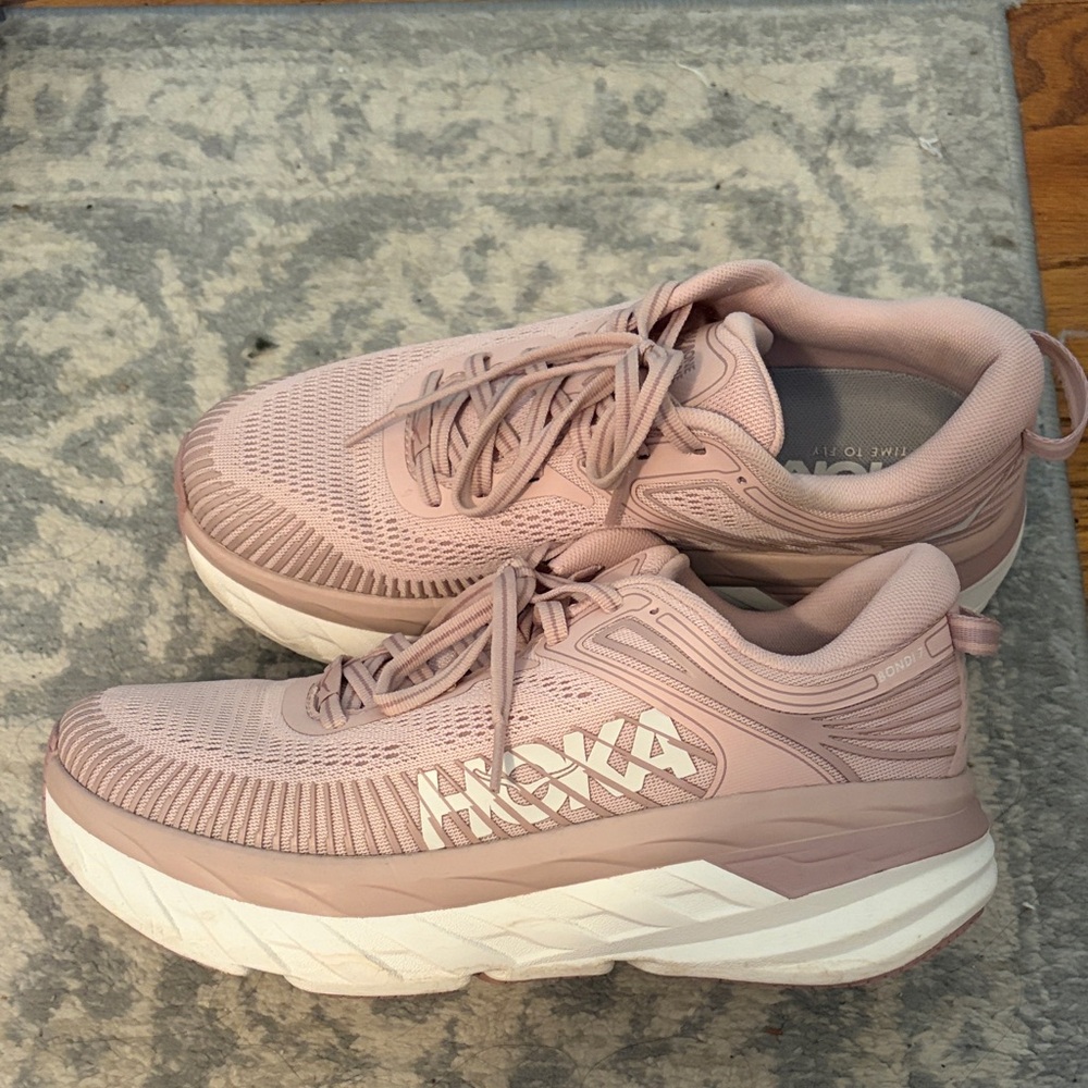 Hoka Women's Bondi 7